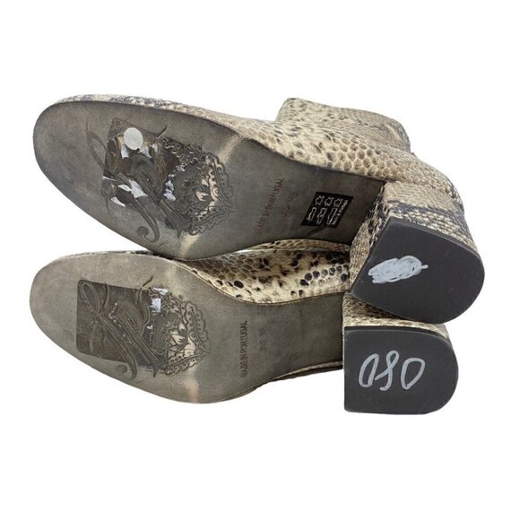 Free People Cecile Snake Print Zip Ankle Boots Gray Cream Leather 35.5 US 5.5 - Picture 7 of 10